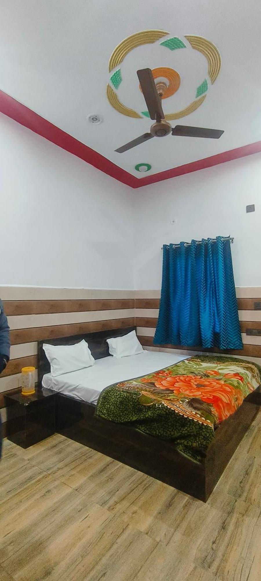 K.D.Dham Near Prem Mandir1 Hotel Vrindavan Exterior photo