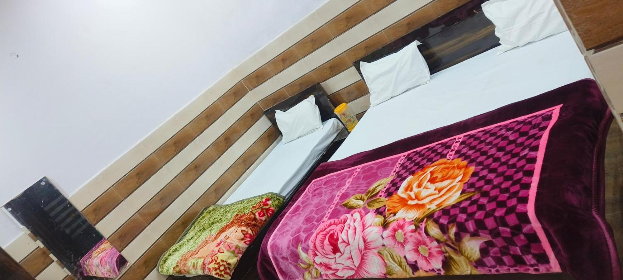 K.D.Dham Near Prem Mandir1 Hotel Vrindavan Exterior photo