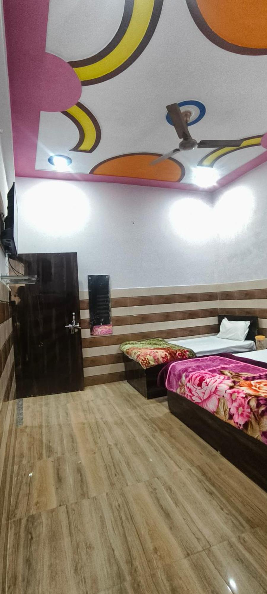 K.D.Dham Near Prem Mandir1 Hotel Vrindavan Exterior photo