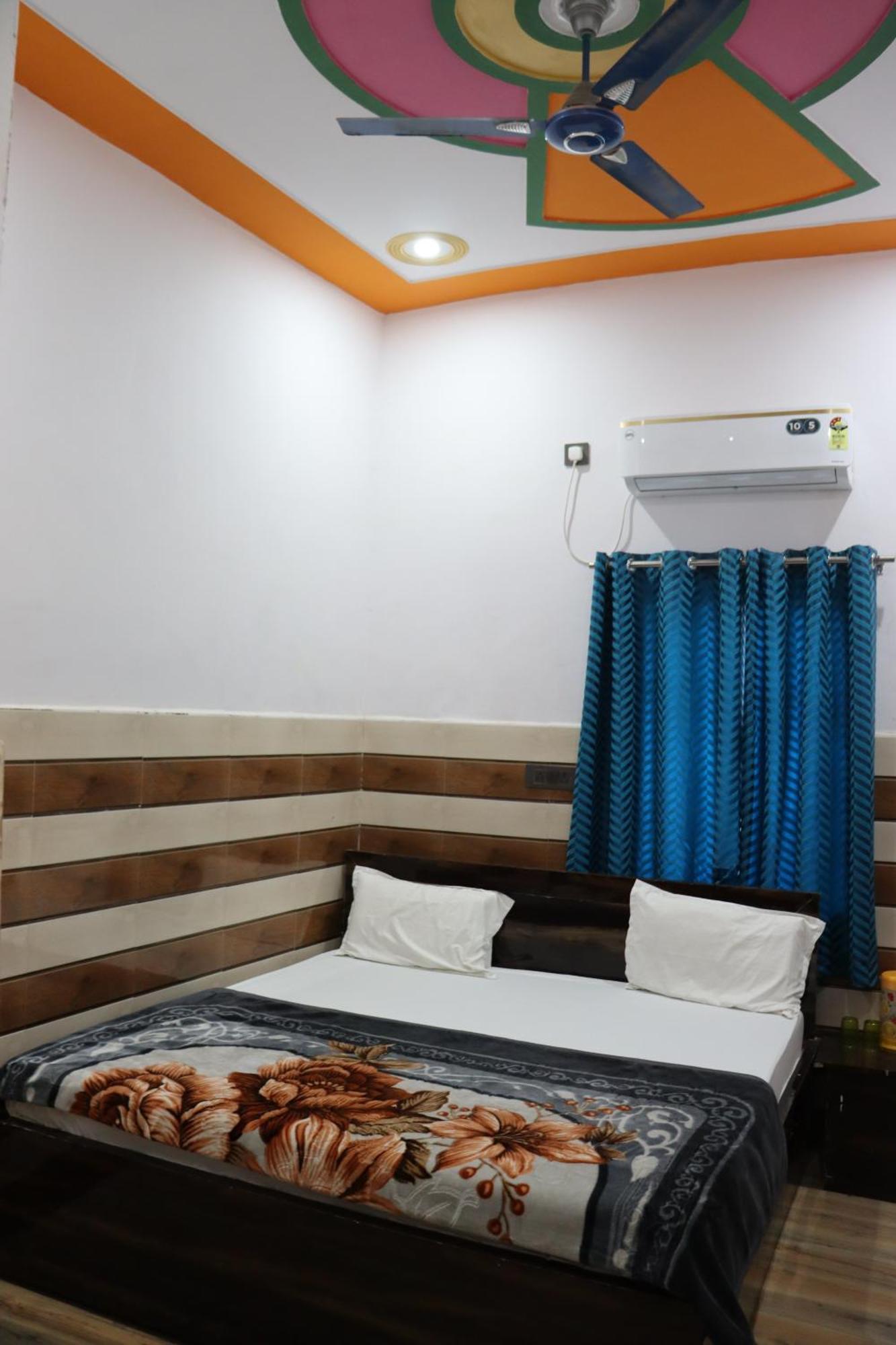 K.D.Dham Near Prem Mandir1 Hotel Vrindavan Exterior photo